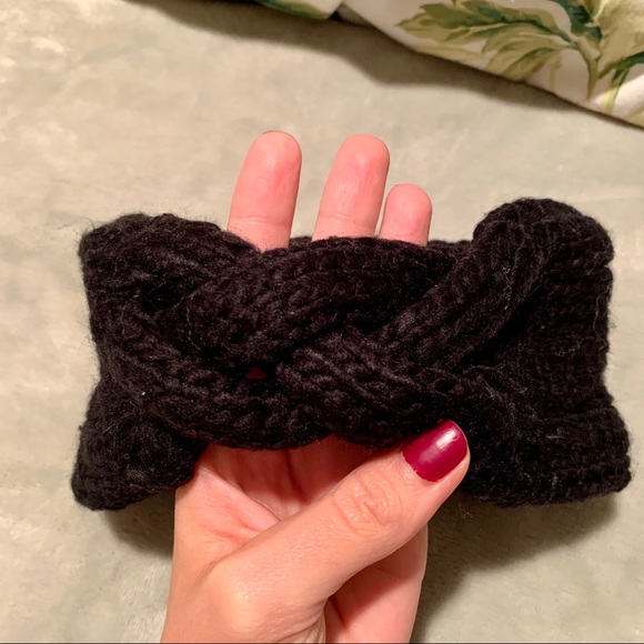 Small black winter headband⛄️ - Picture 4 of 4